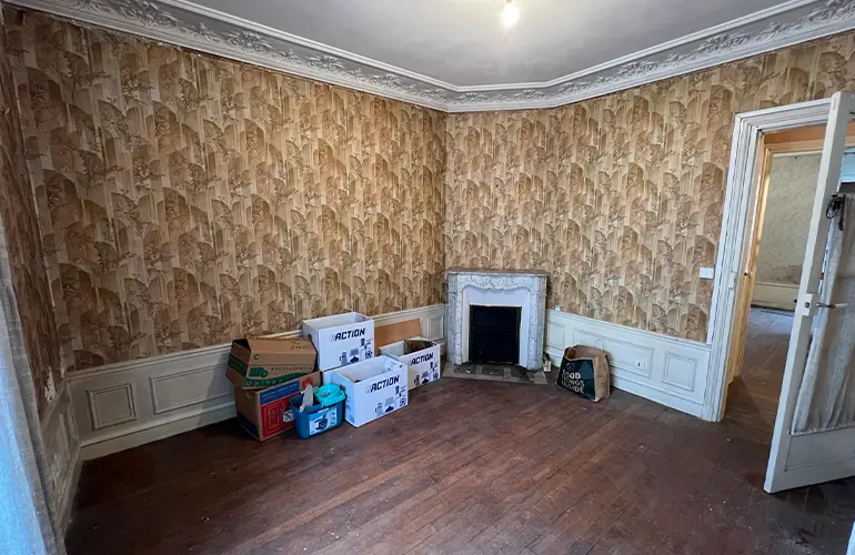 appartement ancien paris : salon avant travaux de renovation