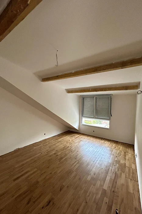 Rénovation Complète et Optimisation des Combles à Bourg-la-Reine