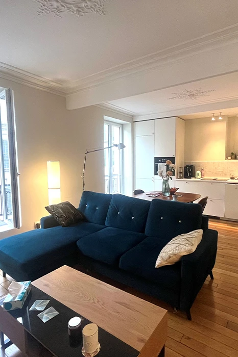 Lisandre, a métamorphosé un appartement des années 50 à Montrouge.