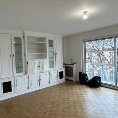Lisandre, a métamorphosé un appartement situé dans le 15e arrondissement de Paris